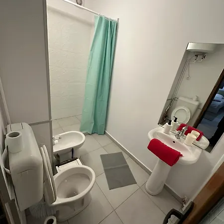 New 1 Apartment Bukarest